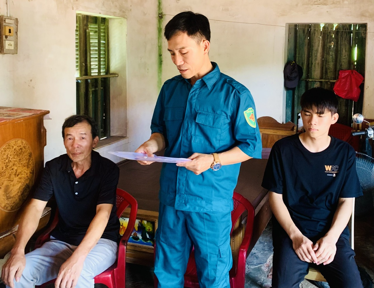 Lãnh đạo Đảng ủy-HĐND-UBND tổ chức các đoàn công tác đến thăm, động viên và trao lệnh khám sơ tuyển, biểu dương những thanh niên tình nguyện lên đường nhập ngũ năm 2026.