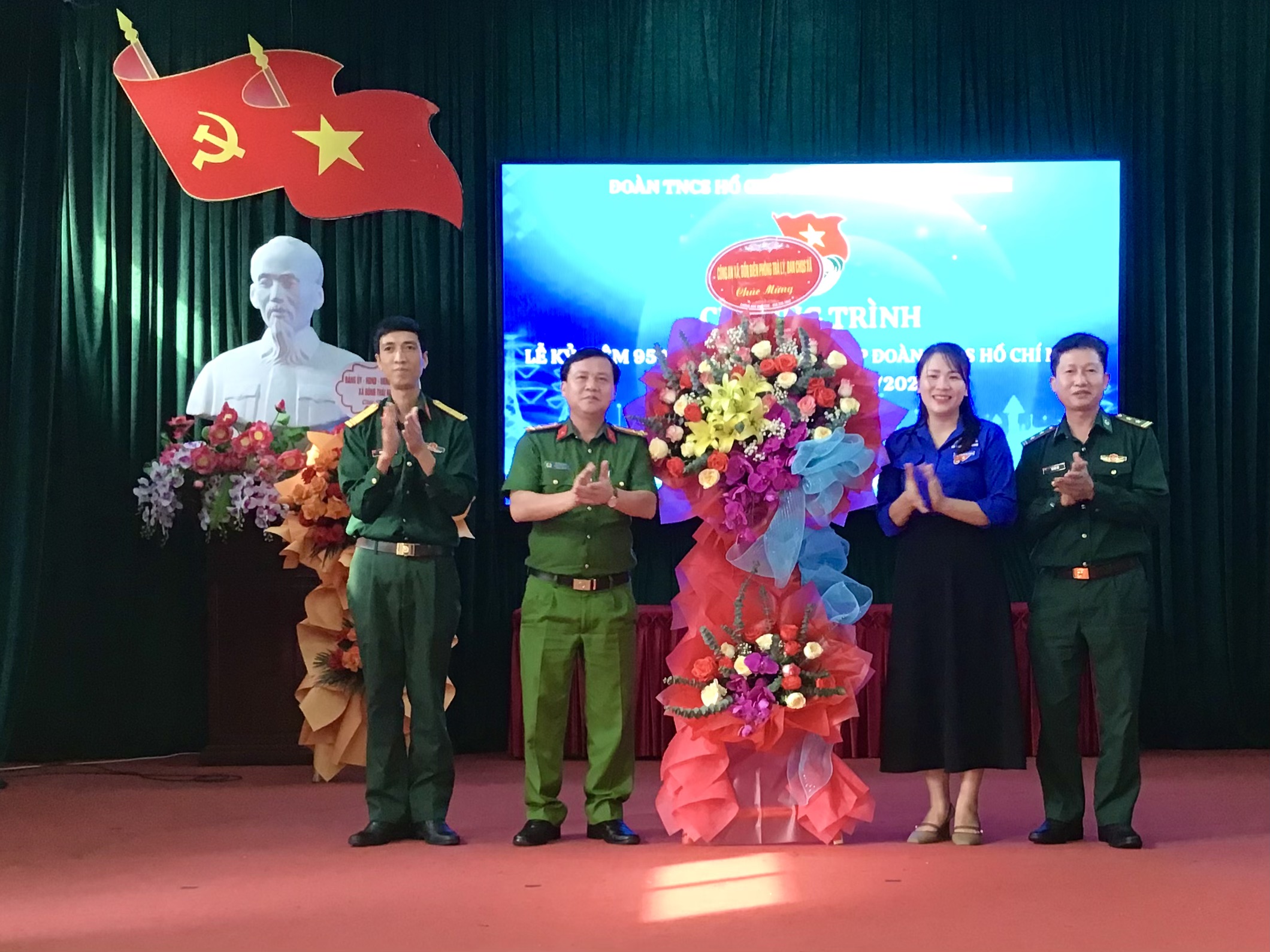 ĐOÀN THANH NIÊN XÃ ĐÔNG THÁI NINH KỶ NIỆM 95 NĂM NGÀY THÀNH LẬP ĐOÀN THANH NIÊN CỘNG SẢN HỒ CHÍ MINH 26/03