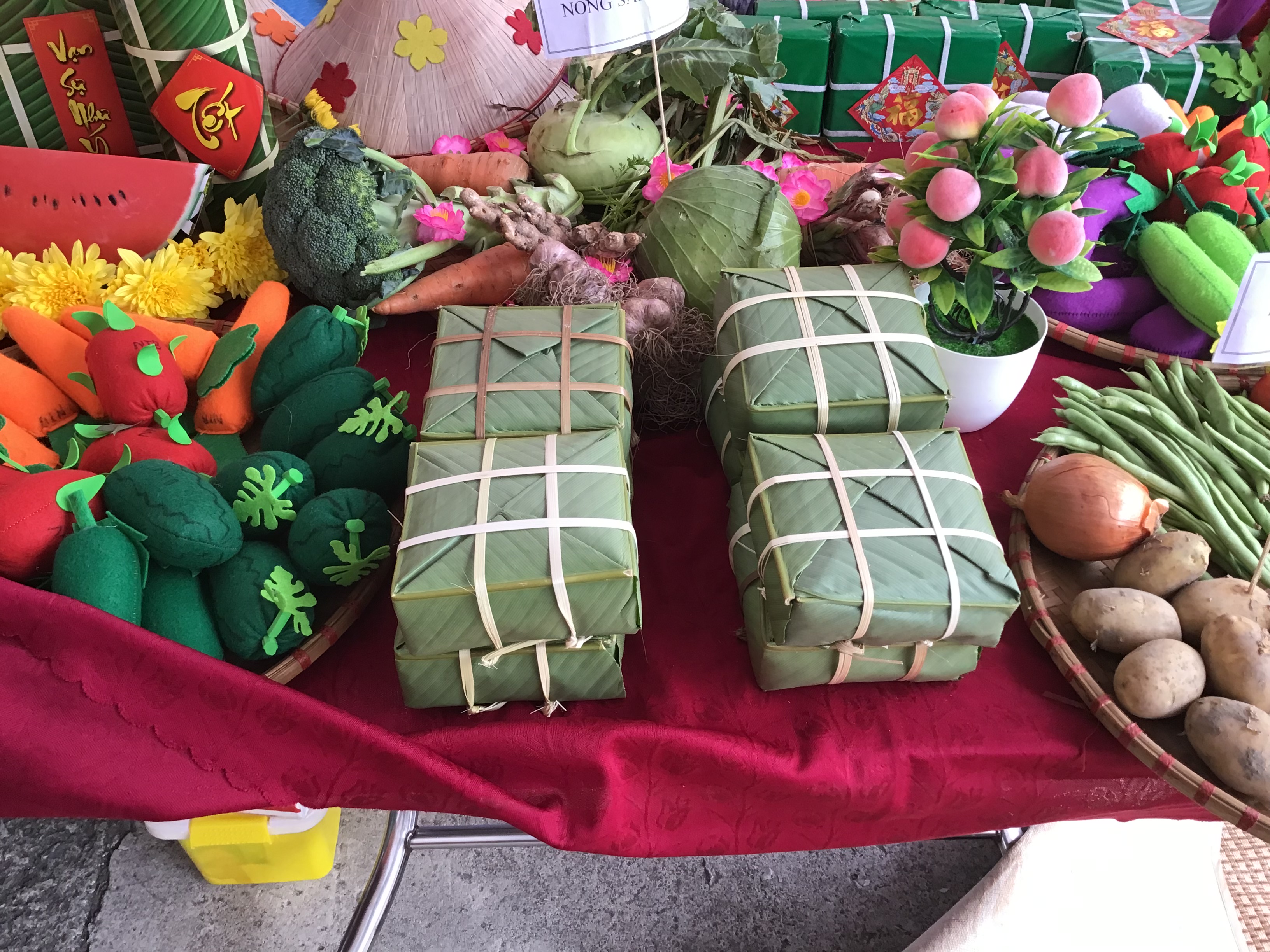 Trường Tiểu học và THCS Thái Tân  tổ chức chương trình; “ Hội Thi gói bánh chưng, trưng bày mâm ngũ quả, nhân dịp tết nguyên đán Bính Ngọ 2026”